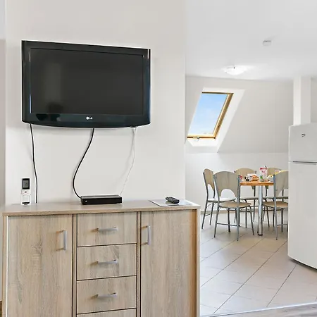 Beate By Interhome Badacsonytomaj